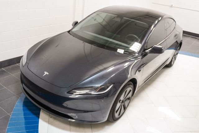 2025 Tesla Model 3 Long Range RWD - 23007626 - 32