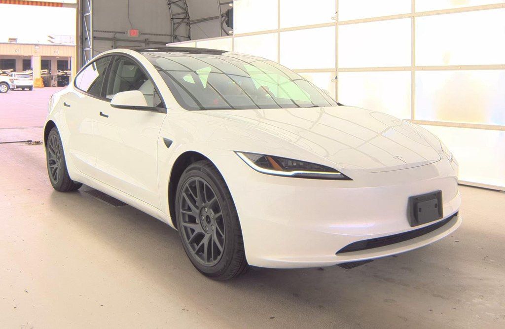 2025 Tesla Model 3 Long Range RWD - 23058241 - 2