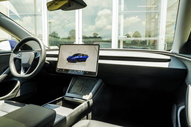 2025 Tesla Model 3 Long Range RWD - 23035261 - 18