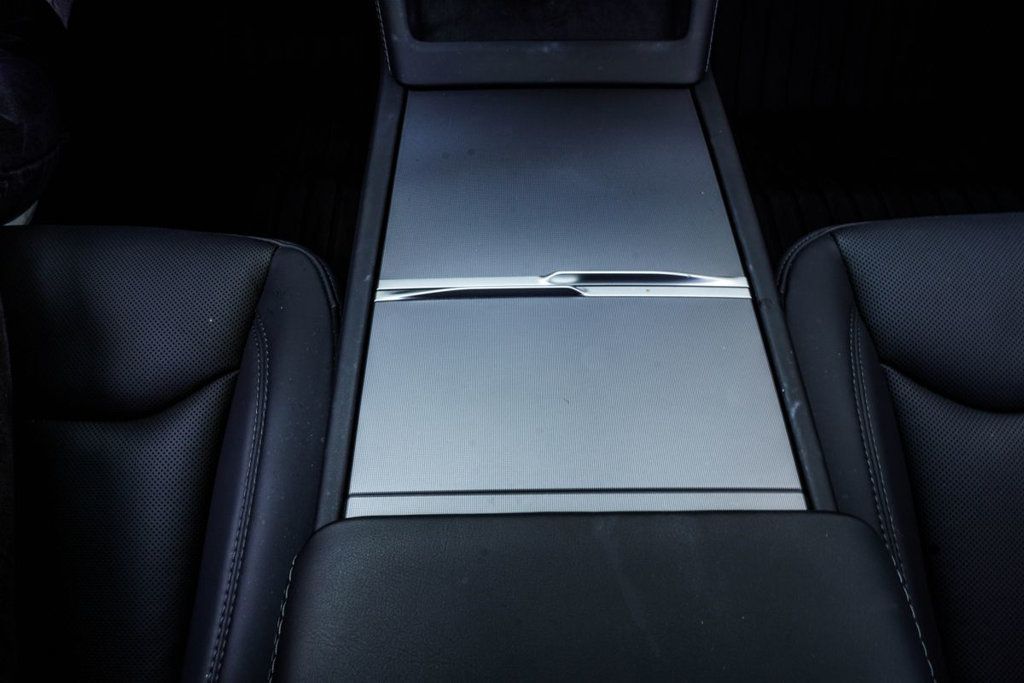 Tesla Model 3 photo 22