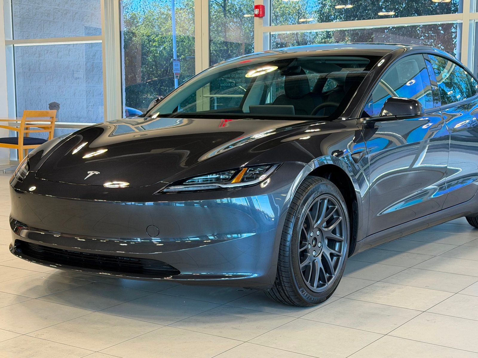 2025 Tesla Model 3 Long Range photo 3