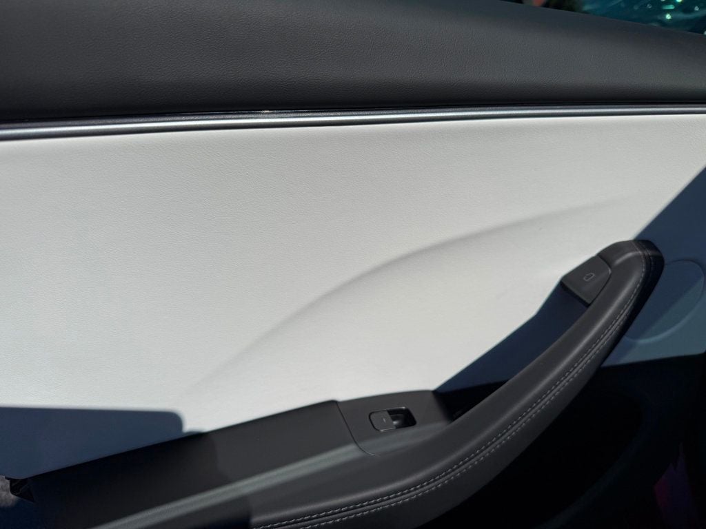 2025 Tesla Model 3 Long Range RWD - 22934378 - 21