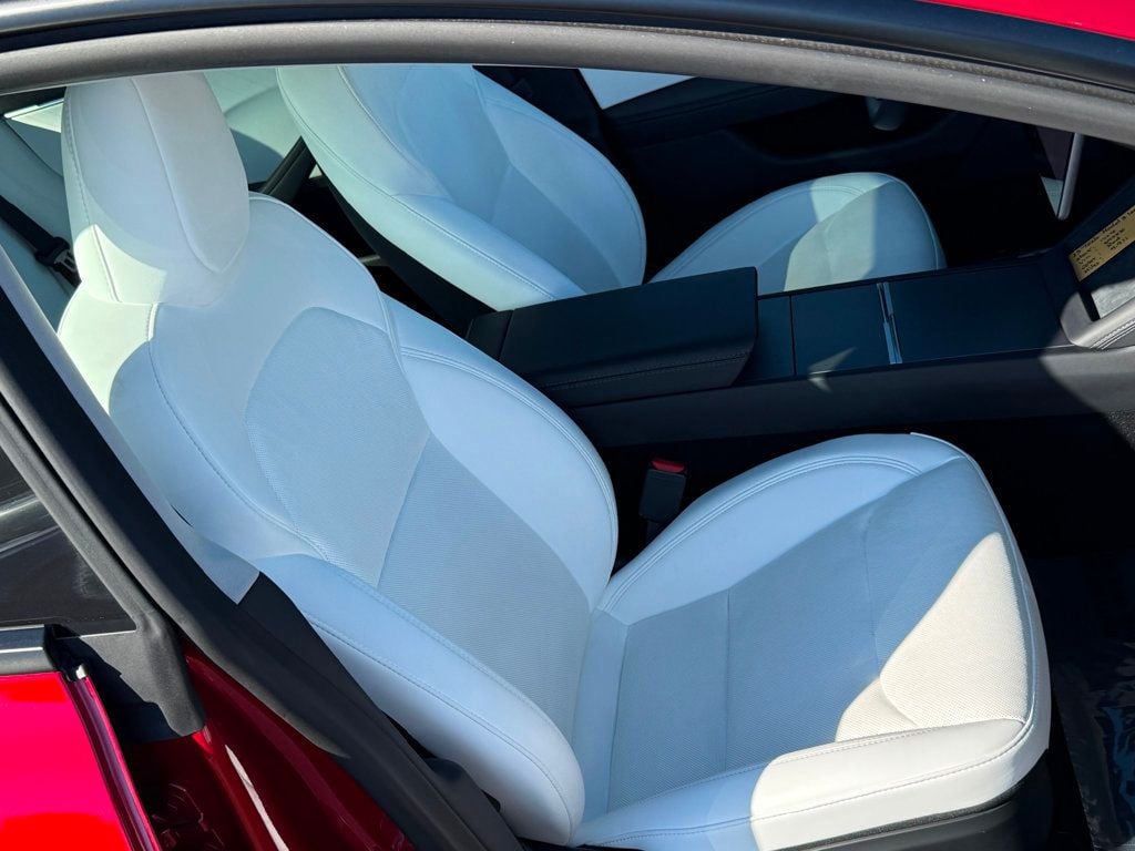 2025 Tesla Model 3 Long Range RWD - 22934378 - 28
