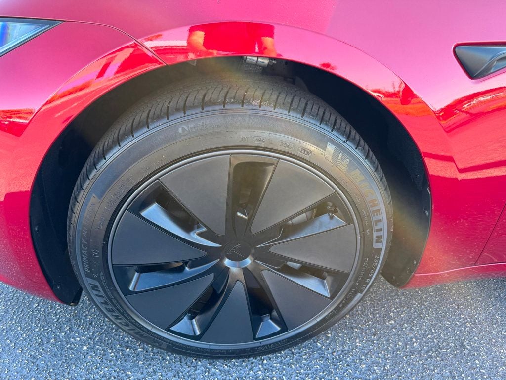 2025 Tesla Model 3 Long Range RWD - 22934378 - 34