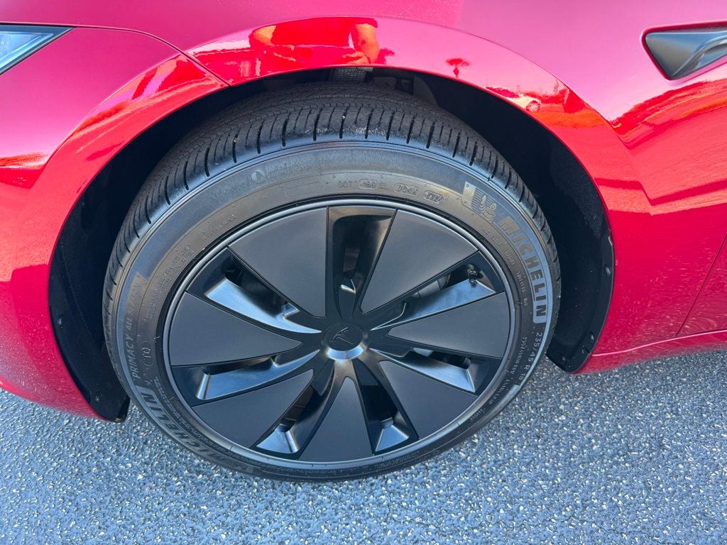 2025 Tesla Model 3 Long Range RWD - 22934378 - 35