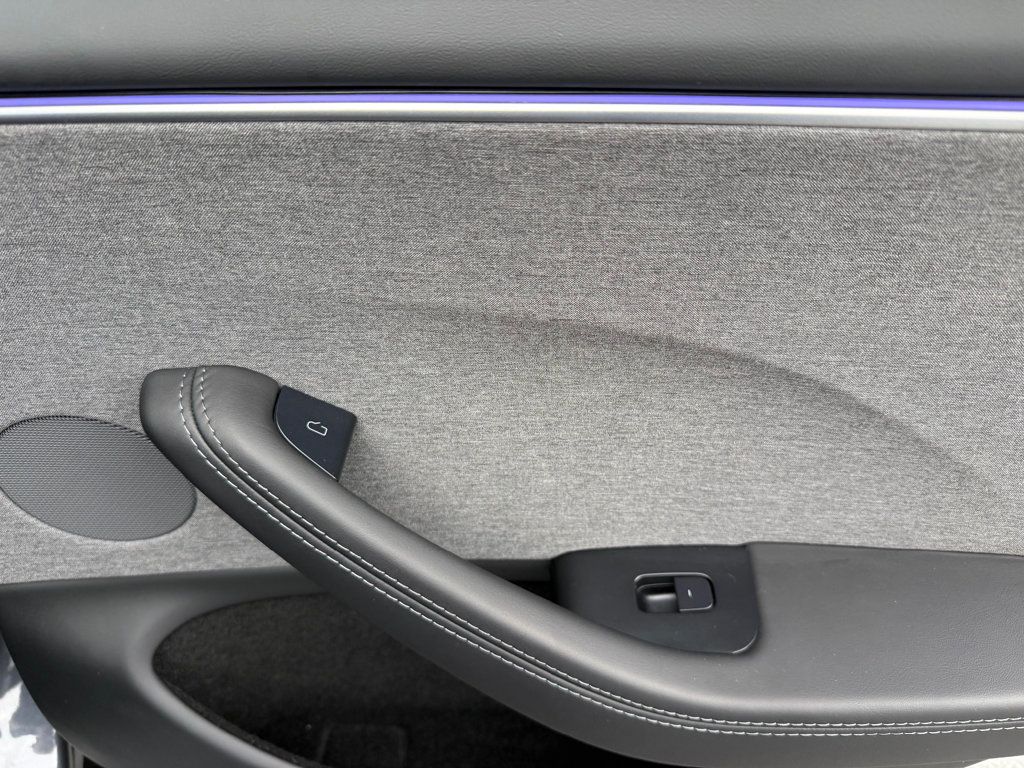 2025 Tesla Model 3 Long Range RWD - 22952833 - 27