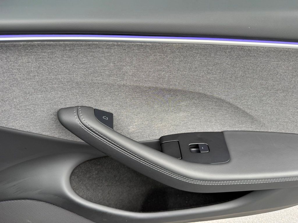 2025 Tesla Model 3 Long Range RWD - 22952833 - 31