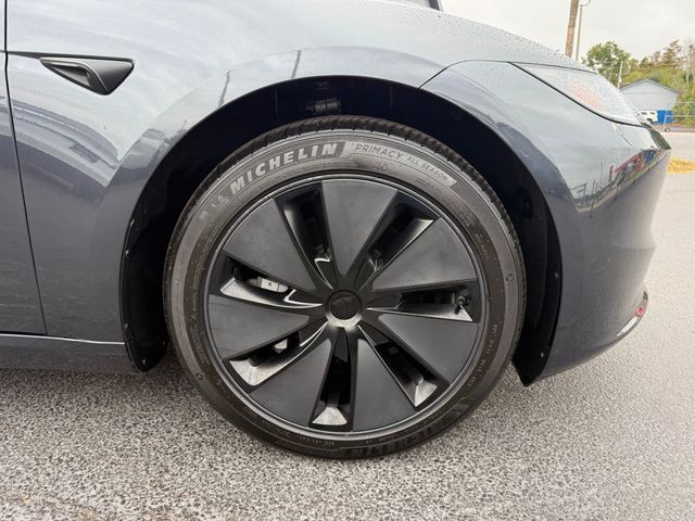 2025 Tesla Model 3 Long Range RWD - 22952833 - 32