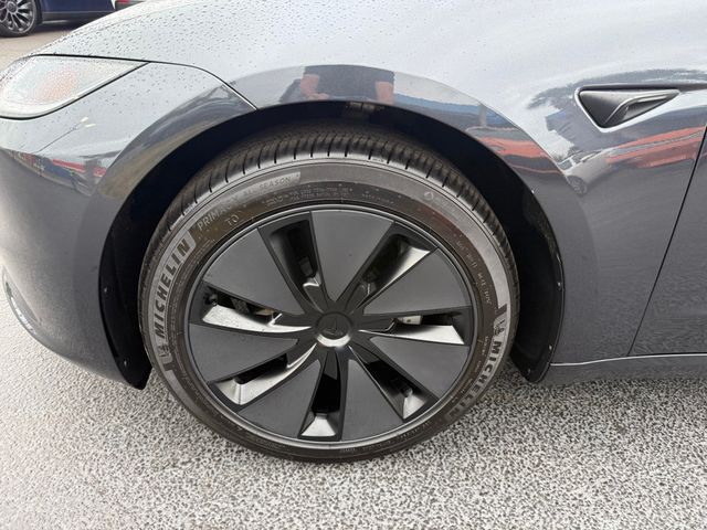 2025 Tesla Model 3 Long Range RWD - 22952833 - 35
