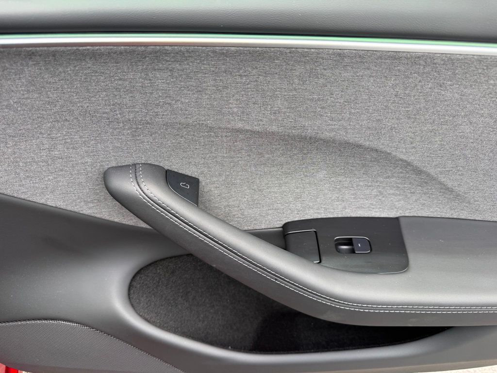 2025 Tesla Model 3 Long Range RWD - 23032343 - 30