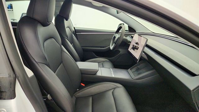 2025 Tesla Model 3 Long Range RWD w/ Full Self Driving & Premium Connectivity - 23023595 - 27
