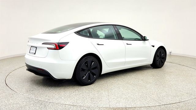 2025 Tesla Model 3 Long Range RWD w/ Full Self Driving & Premium Connectivity - 23023595 - 4