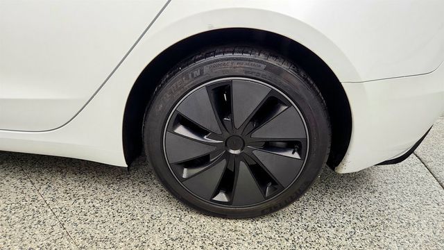 2025 Tesla Model 3 Long Range RWD w/ Full Self Driving & Premium Connectivity - 23023595 - 8