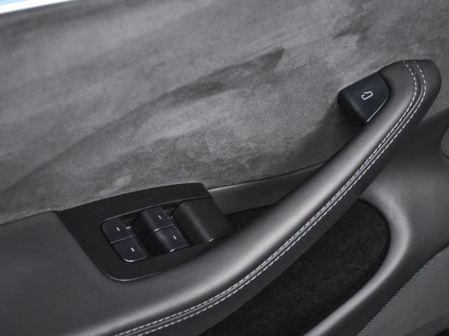 2025 Tesla Model 3 Performance - 23020683 - 9