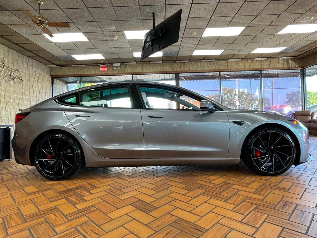 2025 Tesla Model 3 Performance photo 11