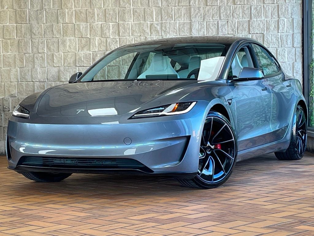 2025 Tesla Model 3 Performance photo 2