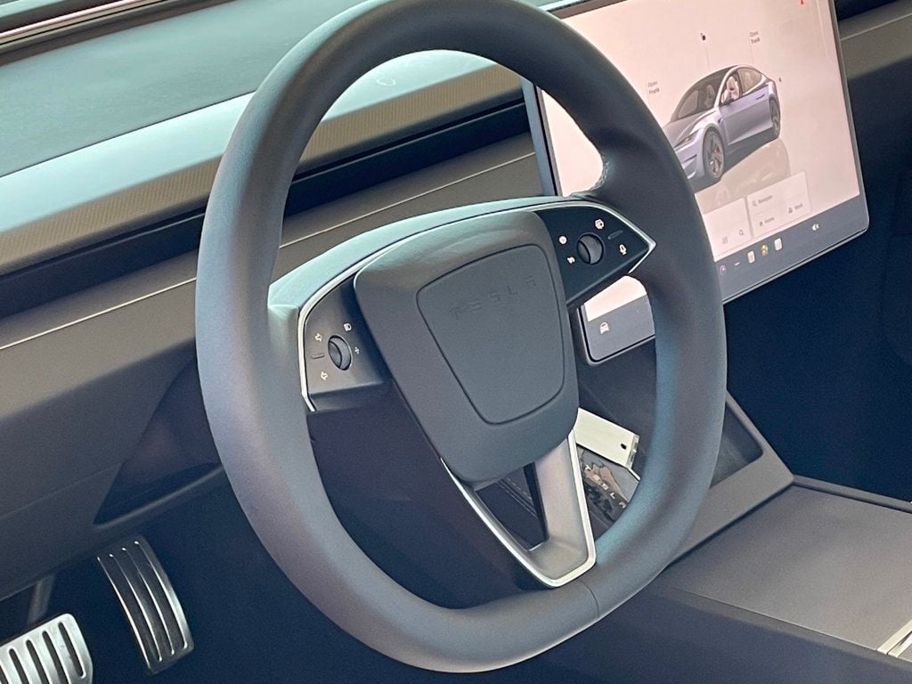 2025 Tesla Model 3 Performance photo 19