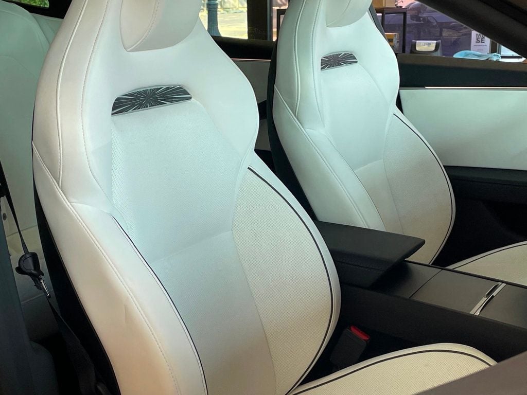 2025 Tesla Model 3 Performance photo 31