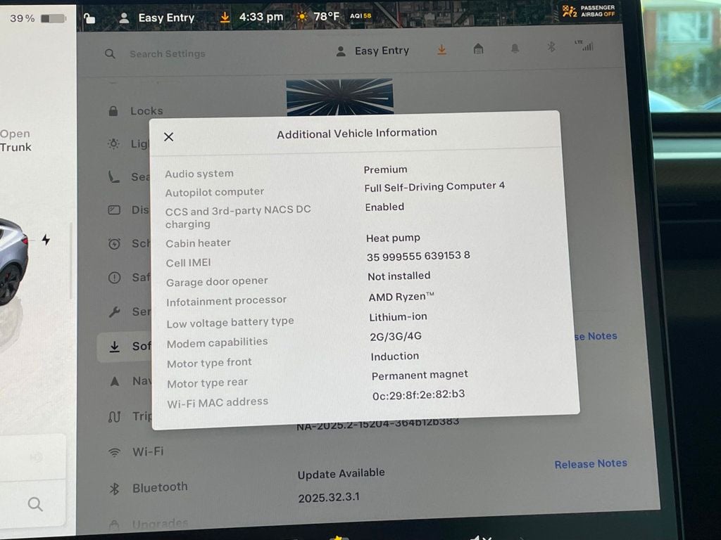 2025 Tesla Model 3 Performance photo 39