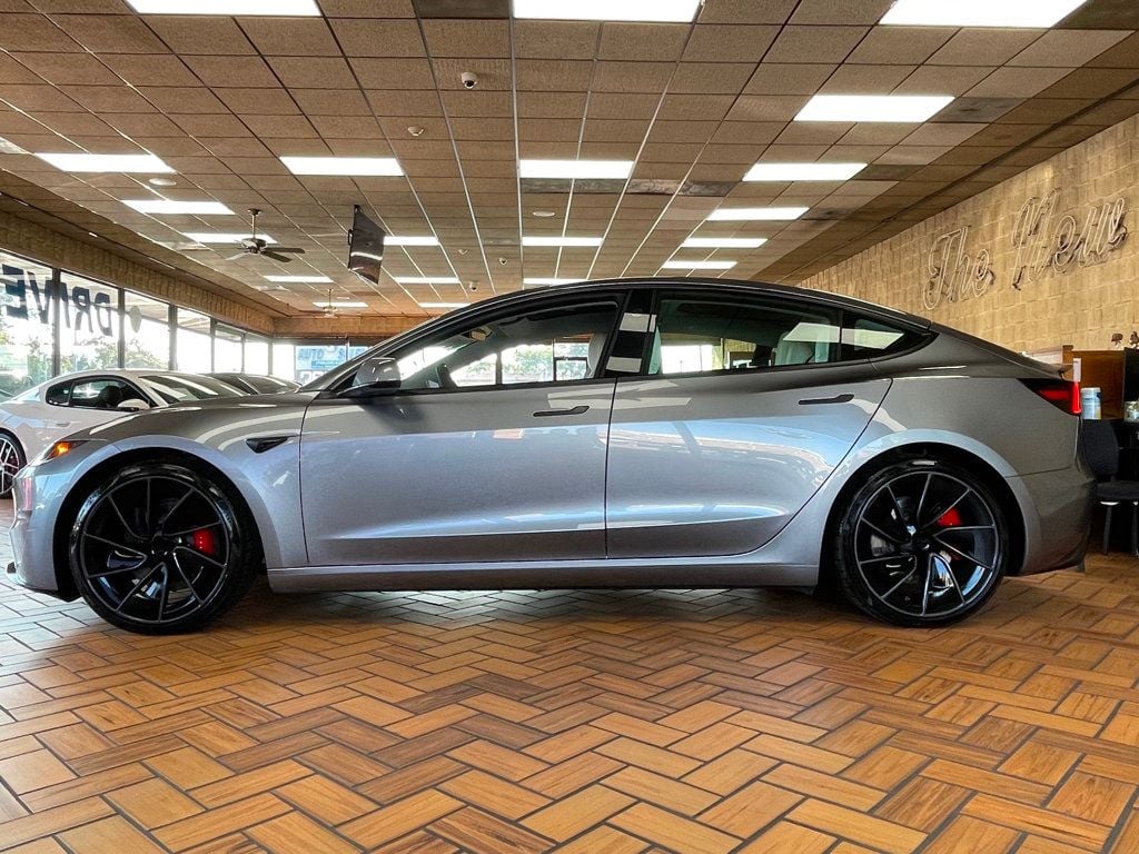 2025 Tesla Model 3 Performance photo 9
