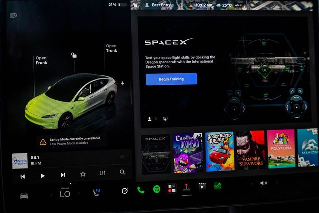 2025 Tesla Model 3 Performance AWD - 23028557 - 26