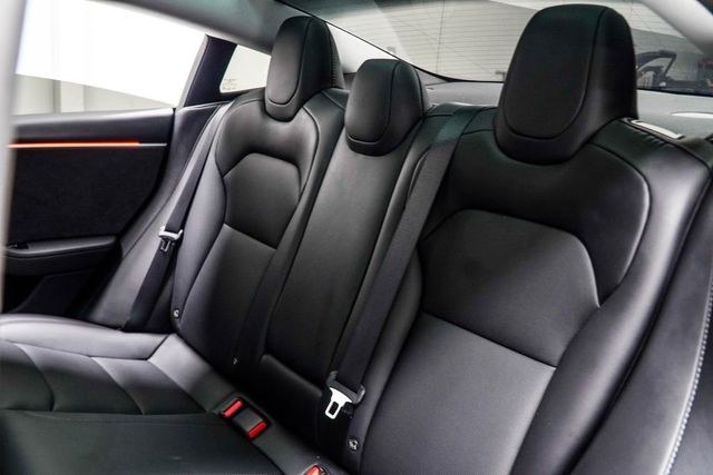 2025 Tesla Model 3 Performance AWD - 23028557 - 38