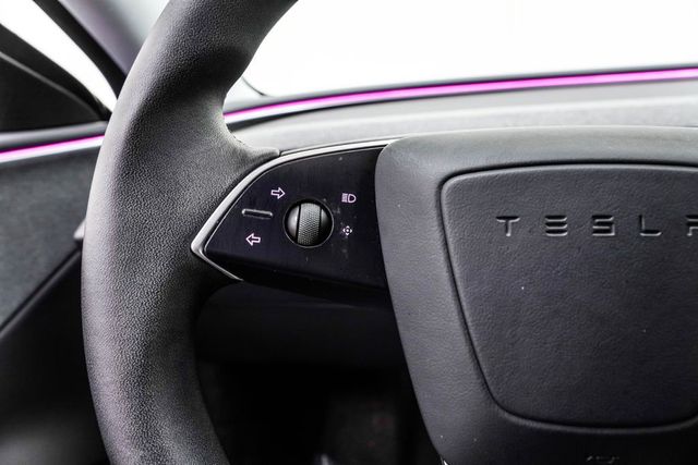 2025 Tesla Model 3 Standard RWD - 23005987 - 33