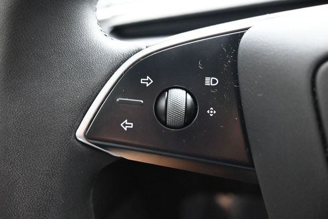 2025 Tesla Model 3 Standard RWD - 23030843 - 16