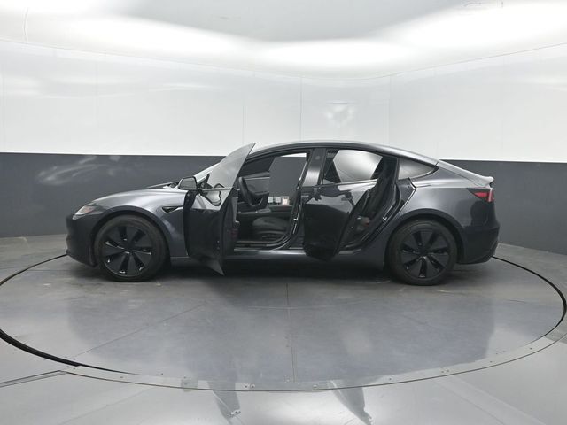 2025 Tesla Model 3 Standard RWD - 23030843 - 32