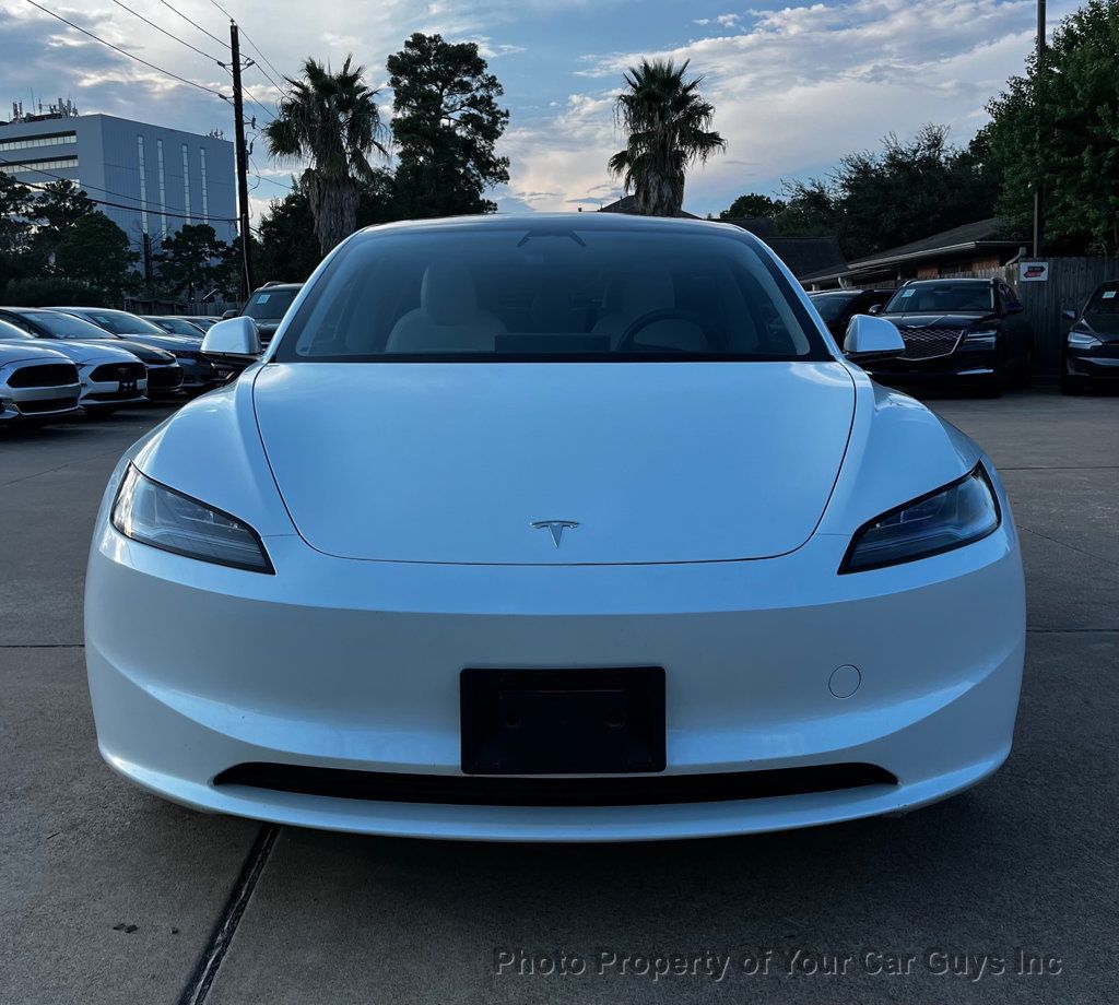 2025 Tesla Model 3 White on white - 23085644 - 1