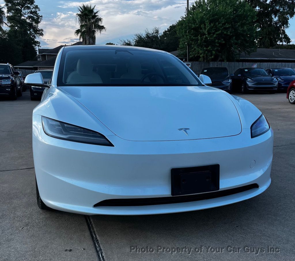 2025 Tesla Model 3 White on white - 23085644 - 2