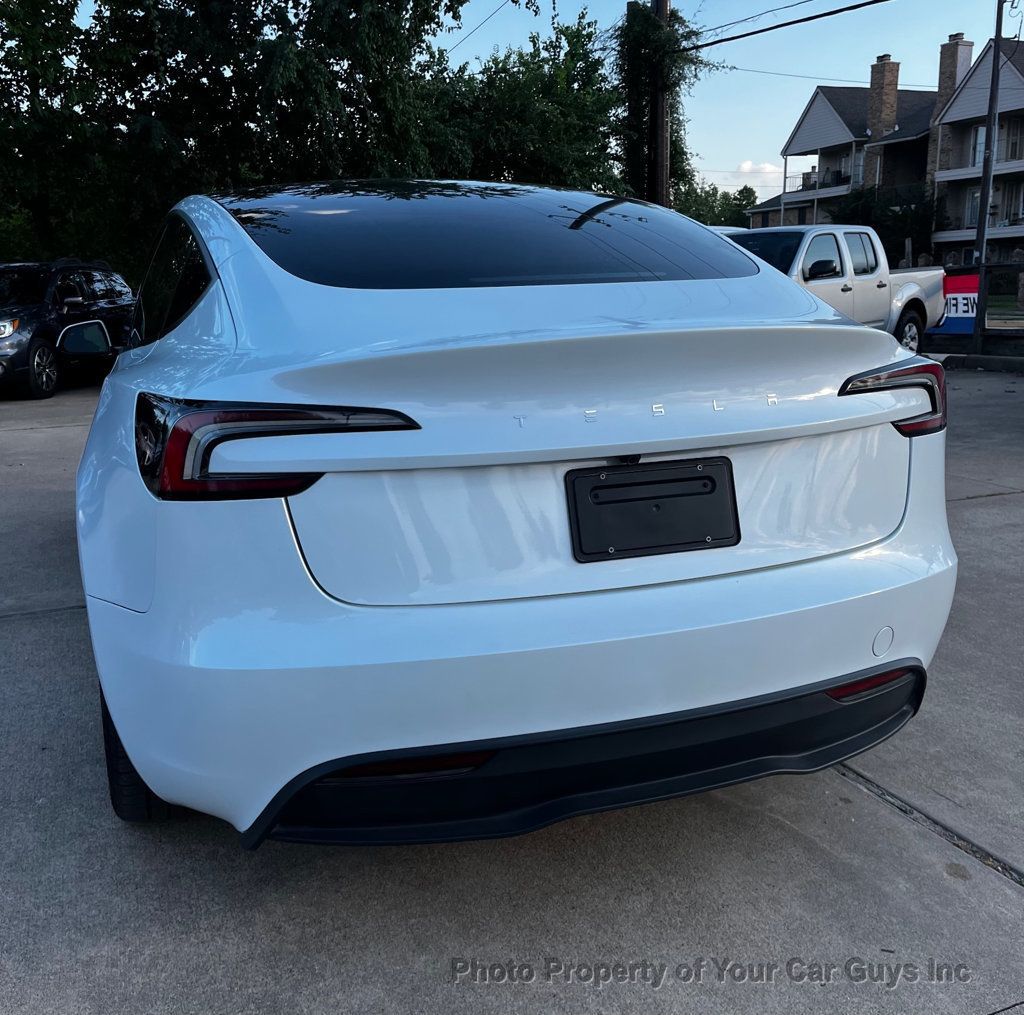 2025 Tesla Model 3 White on white - 23085644 - 8