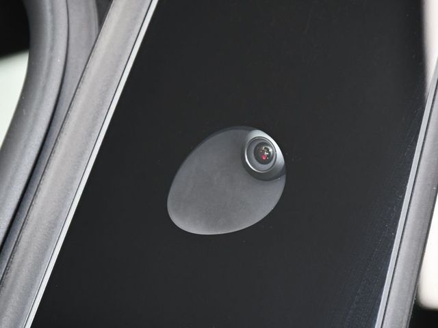 2025 Tesla Model Y Long Range - 22994138 - 11