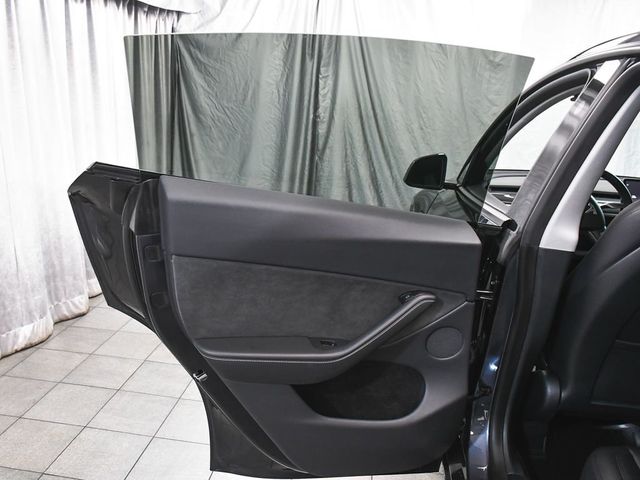 2025 Tesla Model Y Long Range - 22994138 - 13