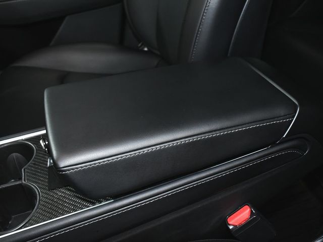 2025 Tesla Model Y Long Range - 22994138 - 37