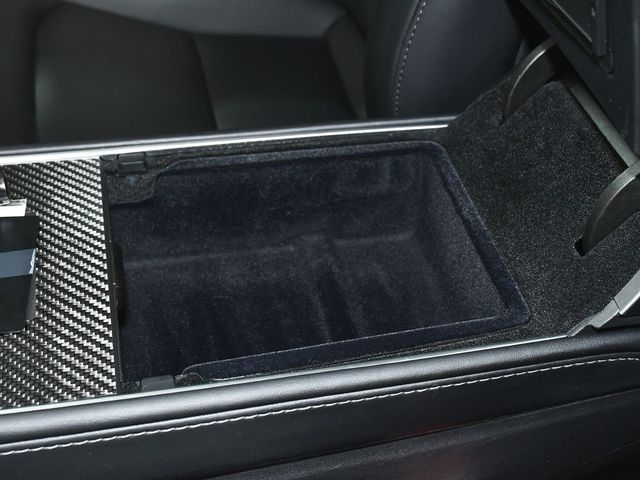 2025 Tesla Model Y Long Range - 22994138 - 38