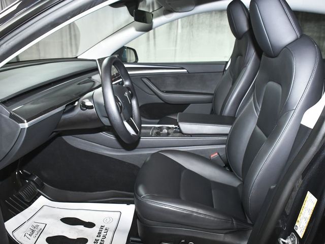 2025 Tesla Model Y Long Range - 22994138 - 40