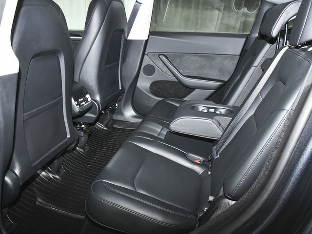 2025 Tesla Model Y Long Range - 22994138 - 44