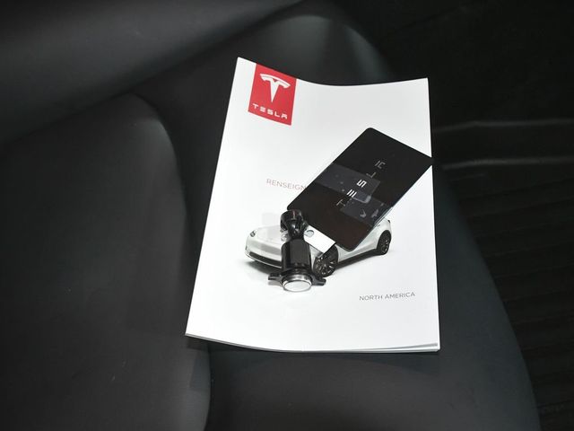2025 Tesla Model Y Long Range - 22994138 - 54