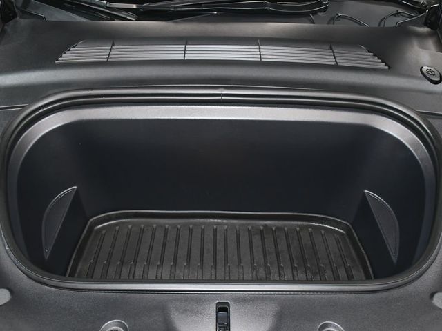 2025 Tesla Model Y Long Range - 22994138 - 58