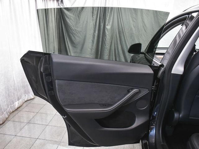 2025 Tesla Model Y Long Range - 23011162 - 15