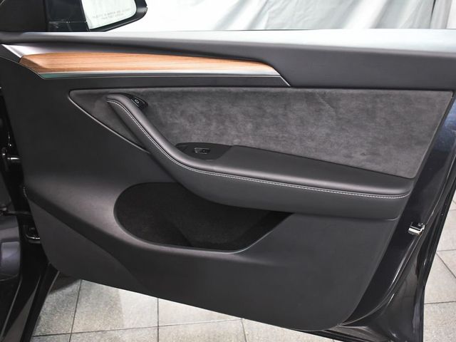 2025 Tesla Model Y Long Range - 23011162 - 21