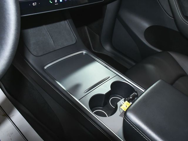 2025 Tesla Model Y Long Range - 23011162 - 40