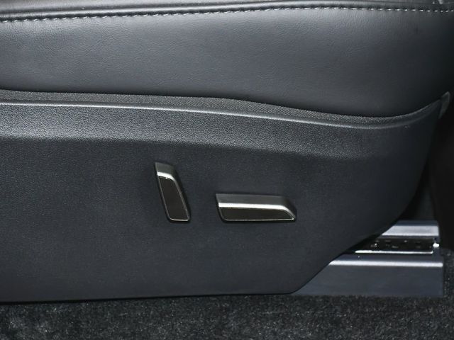 2025 Tesla Model Y Long Range - 23011162 - 61