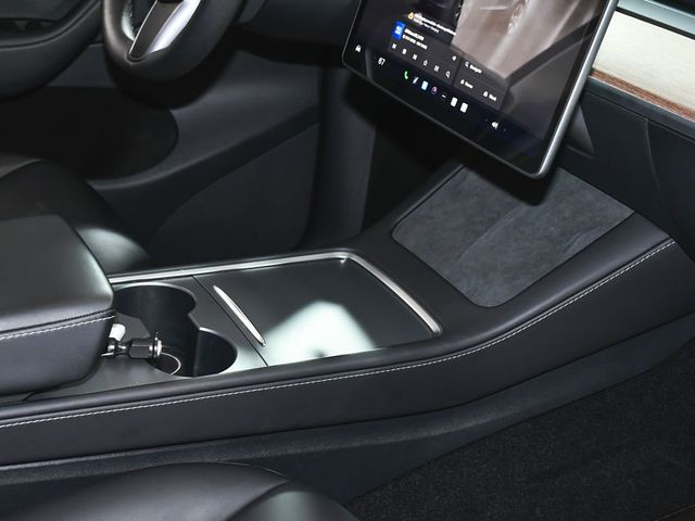 2025 Tesla Model Y Long Range - 23011162 - 64