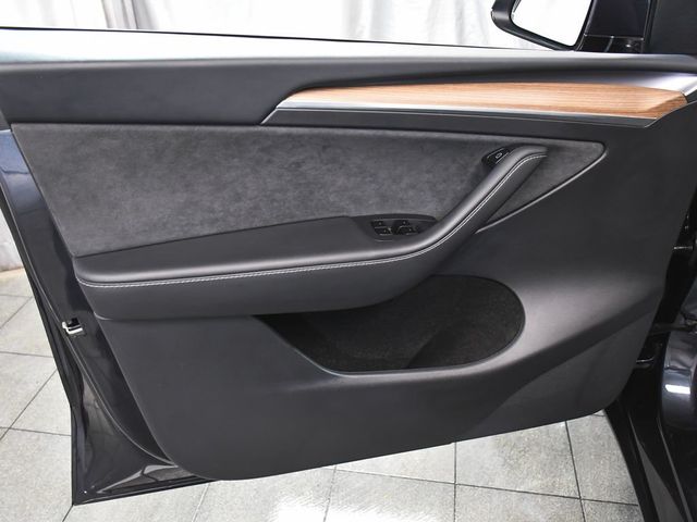 2025 Tesla Model Y Long Range - 23011162 - 8