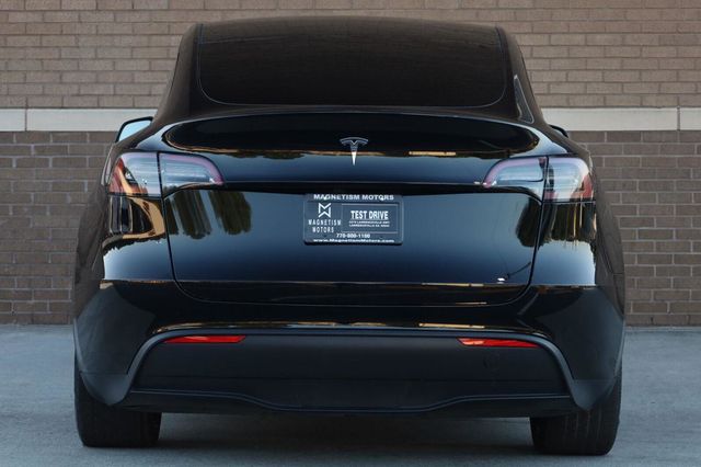 2025 Tesla Model Y Long Range - 23083408 - 9