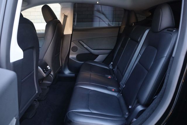 2025 Tesla Model Y Long Range - 23083408 - 20