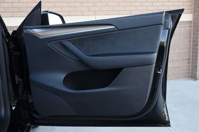 2025 Tesla Model Y Long Range - 23083408 - 25