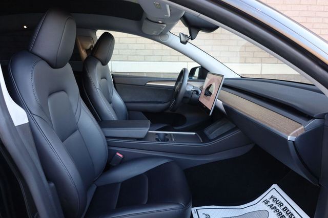2025 Tesla Model Y Long Range - 23083408 - 27